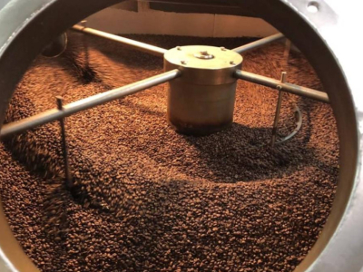 Découvrir l'art de la torréfaction : nos cafés en grain