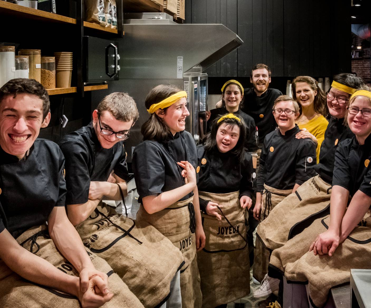Café Joyeux: solidariteits- en insluitingsrestaurants voor gehandicapten en insluiting