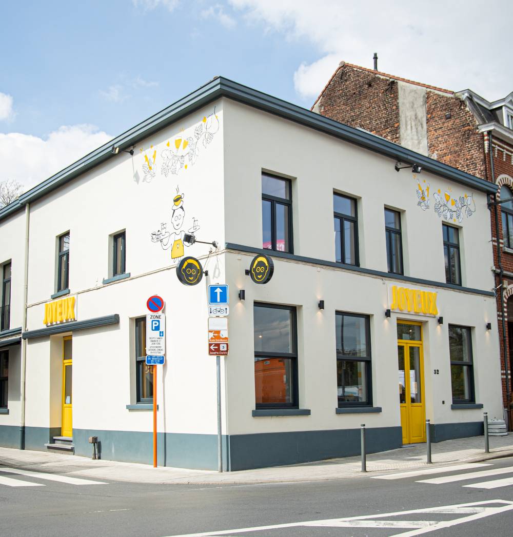 Café Joyeux Brussels: coffee shop for disability and inclusion in the Woluwe Saint-Lambert district in Belgium