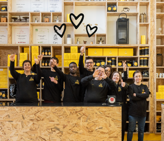 Café Joyeux : nouveau restaurant solidaire et inclusif sur les Champs-Elysées