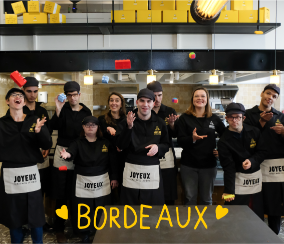 Café Joyeux: opening in Bordeaux with 14 young people with mental and cognitive disabilities in the kitchen - FRANCE BLEU